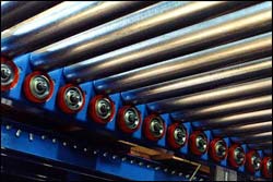 The gravity roller conveyor Rollerflo is designed for material handling.