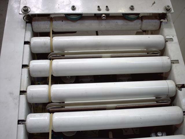 This picture shows a right angle powered transfer that can be used with the TS Live Roller System.