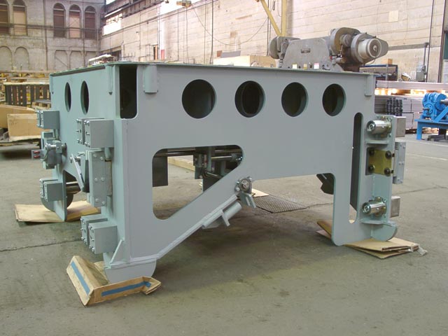 At Kornylak we manufacture several types of vertical conveyors, vertical lifts, elevators, and dumbwaiters.