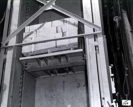 This Vertiflo� is designed to handle 4,000 lb. pallet loads.