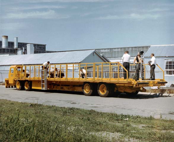 The 40K Loader / Unloader is used for commercial and military use.